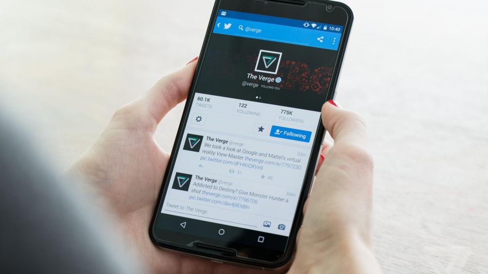 Twitter introduces customer service bots in direct messages